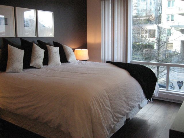 2117 at 576 Nicola Street, Vancouver West