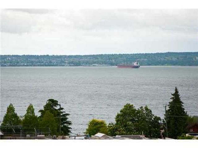 54831 at 802 - 1480 Duchess Avenue, West Vancouver