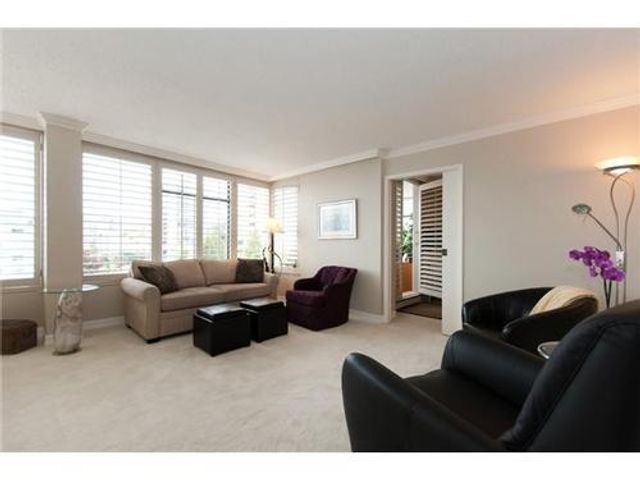 54834 at 802 - 1480 Duchess Avenue, West Vancouver
