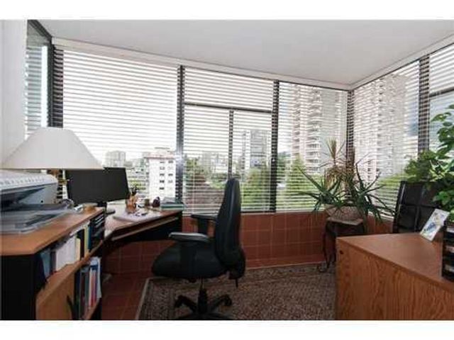 54839 at 802 - 1480 Duchess Avenue, West Vancouver