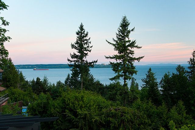 54856 at 4345 Rockridge Road, West Vancouver