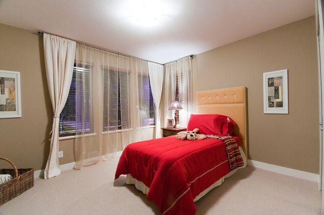 2700 at 40 Fernway Drive, Port Moody