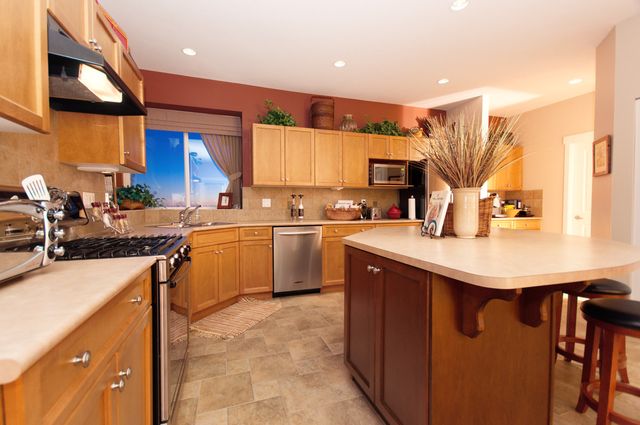 2728 at 40 Fernway Drive, Port Moody