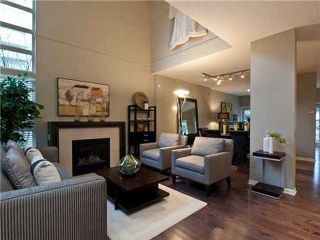 55833 at 6 - 3750 Edgemont Boulevard, North Vancouver