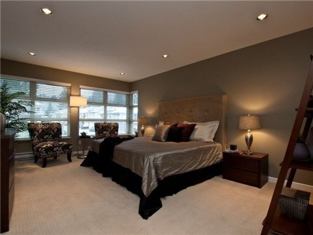 55834 at 6 - 3750 Edgemont Boulevard, North Vancouver