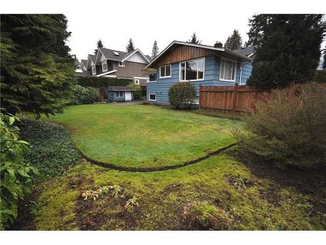 3452 at 1205 Burnage Road, North Vancouver