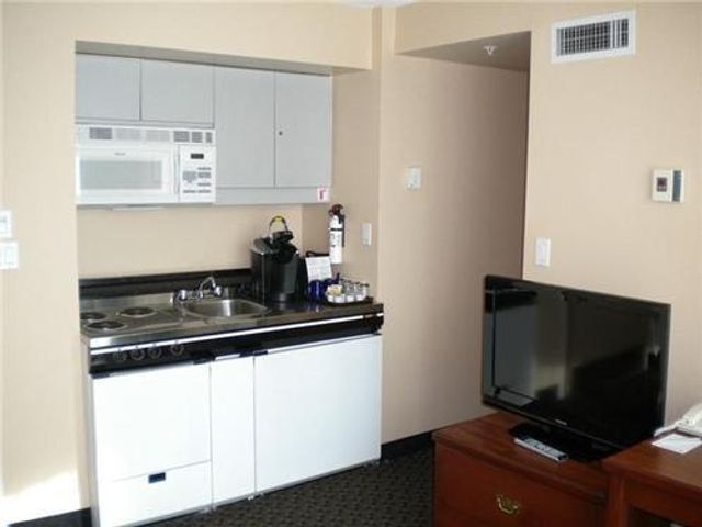 55842 at 1602 - 838 Hamilton Street, Vancouver West