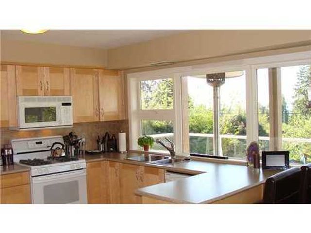 55223 at 1420 Queens Avenue, West Vancouver