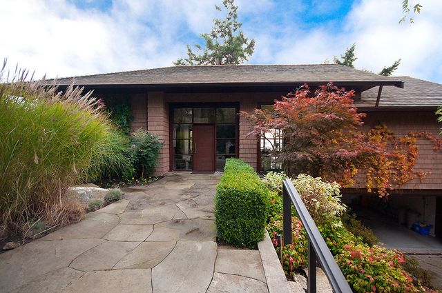 4162 at 3595 Sunset Lane, West Vancouver