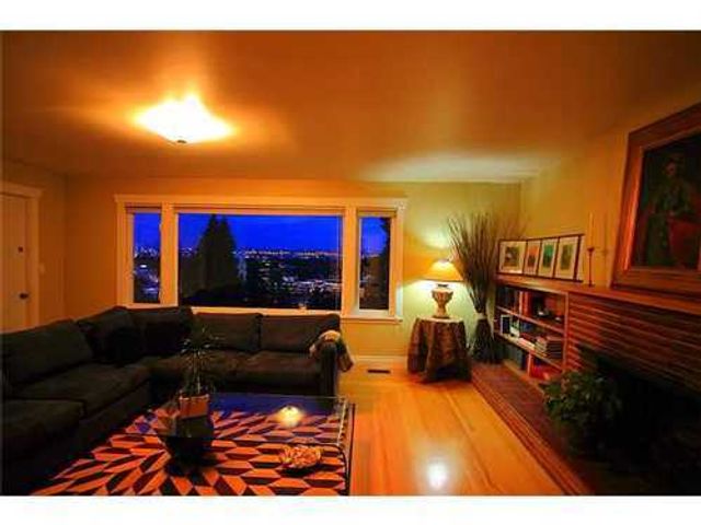 55253 at 930 Esquimalt Avenue, West Vancouver