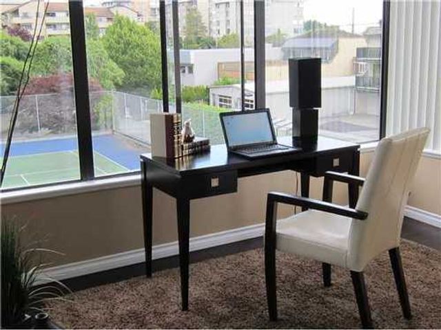 55313 at 205 - 1480 Duchess Avenue, West Vancouver