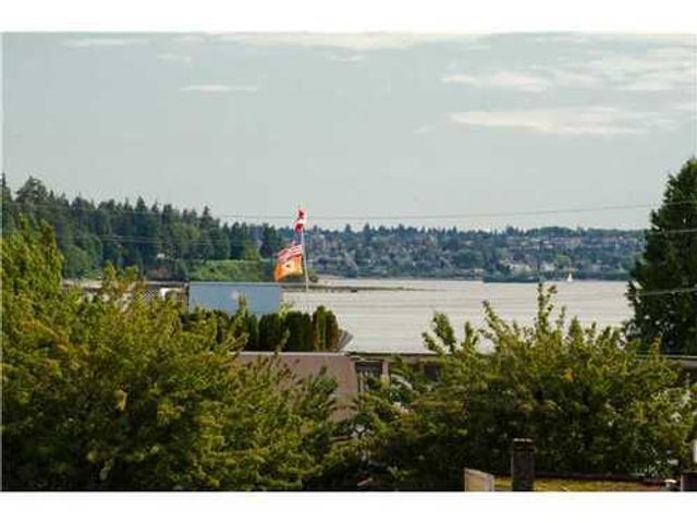 55316 at 205 - 1480 Duchess Avenue, West Vancouver