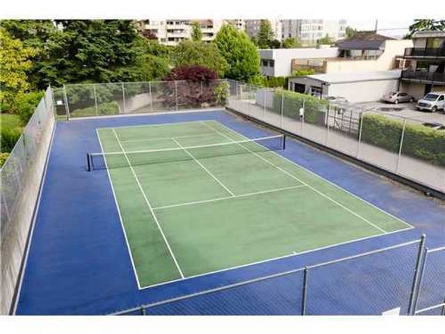 55317 at 205 - 1480 Duchess Avenue, West Vancouver