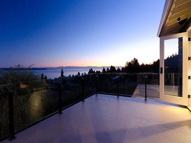 5896 at 2352 Orchard Lane, West Vancouver