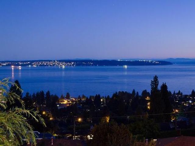 5899 at 2352 Orchard Lane, West Vancouver