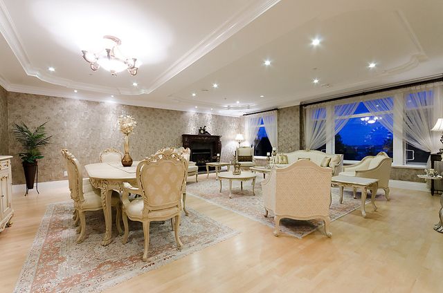 6606 at 2323 Queens Avenue, West Vancouver