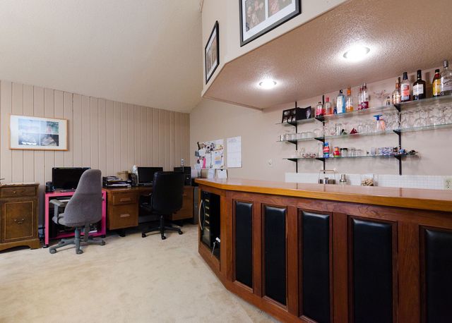 7333 at 2054 Russet Way, West Vancouver