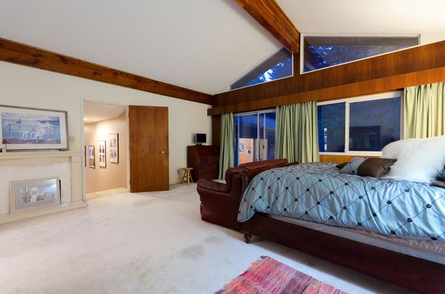 7336 at 2054 Russet Way, West Vancouver