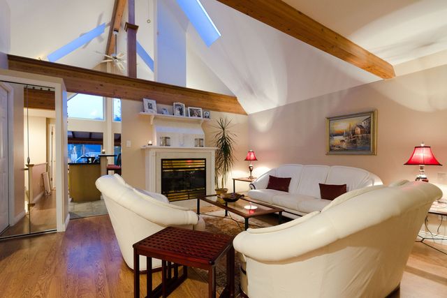 7555 at 6449 Douglas Street