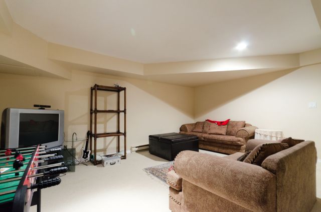 7603 at 6449 Douglas Street