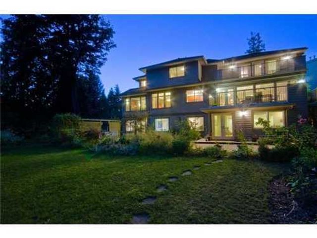 7700 at 5745 Westport Court, West Vancouver