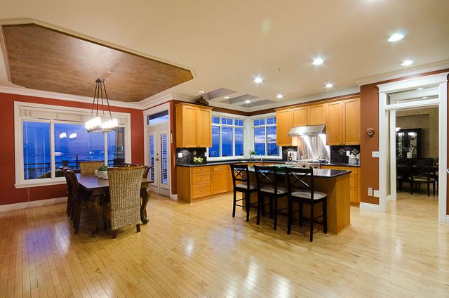 8671 at 2278 Orchard Lane, West Vancouver