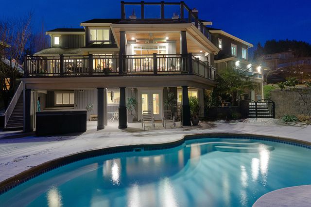 8698 at 2278 Orchard Lane, West Vancouver