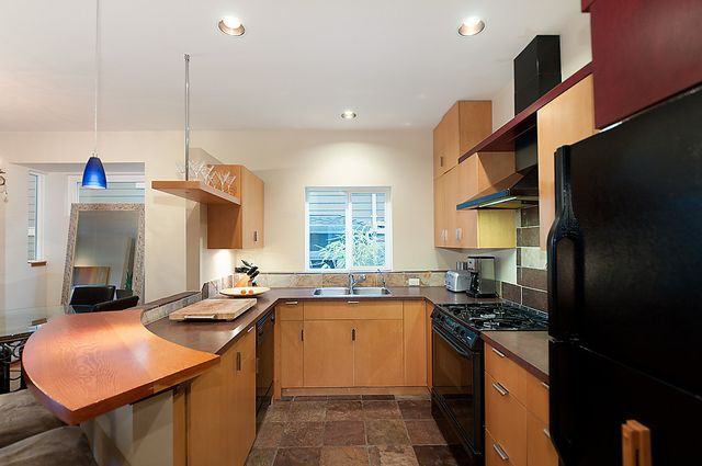 9004 at 232 - 10th Street East, North Vancouver