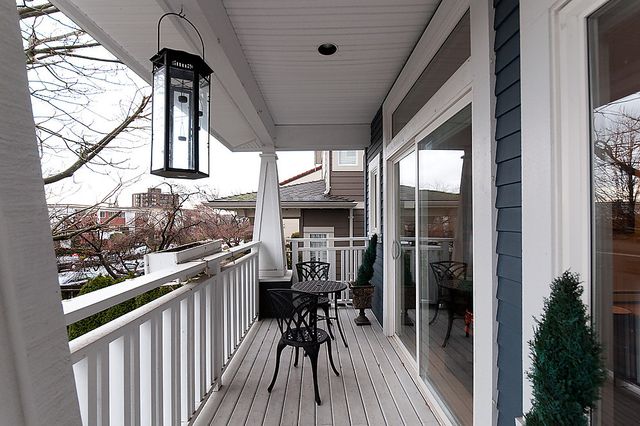 9084 at 232 - 10th Street East, North Vancouver