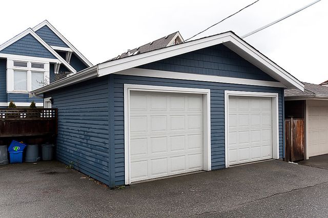 9092 at 232 - 10th Street East, North Vancouver