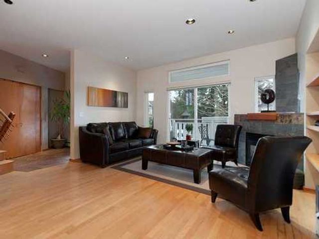 9101 at 232 - 10th Street East, North Vancouver