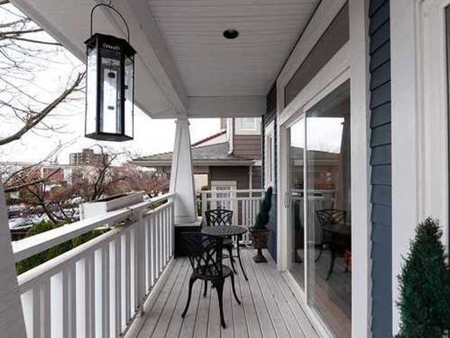 9119 at 232 - 10th Street East, North Vancouver