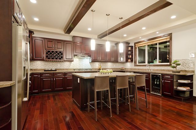 10372 at 3786 Emerald Drive, North Vancouver