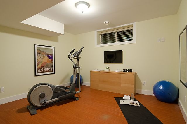 10416 at 3786 Emerald Drive, North Vancouver