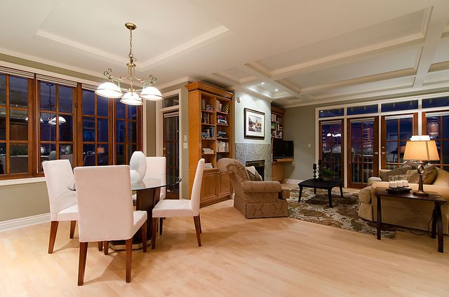 10895 at 5420 Vista Court West, West Vancouver