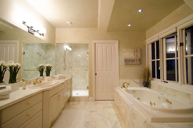 10911 at 5420 Vista Court West, West Vancouver