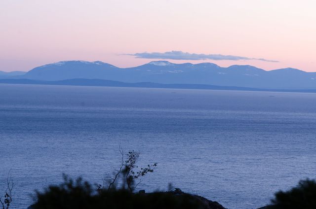 10967 at 5420 Vista Court West, West Vancouver