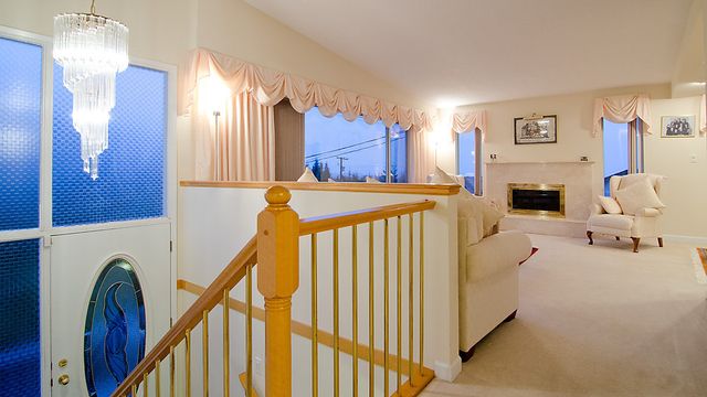 11184 at 81 Bonnymuir Drive, West Vancouver