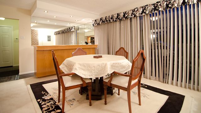 11252 at 81 Bonnymuir Drive, West Vancouver