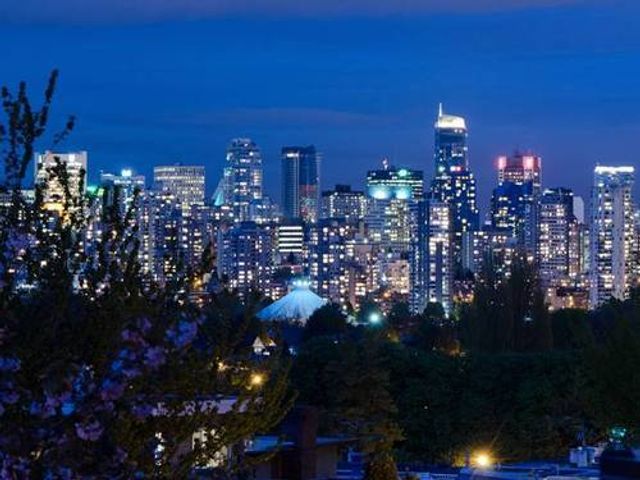 11784 at 19 - 1609 Balsam Street, Vancouver West