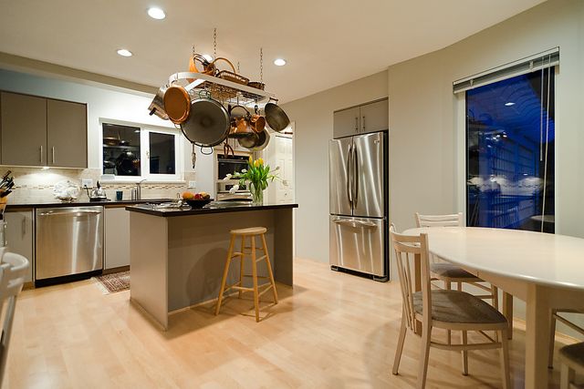 11602 at 2829 Bellevue Avenue, West Vancouver