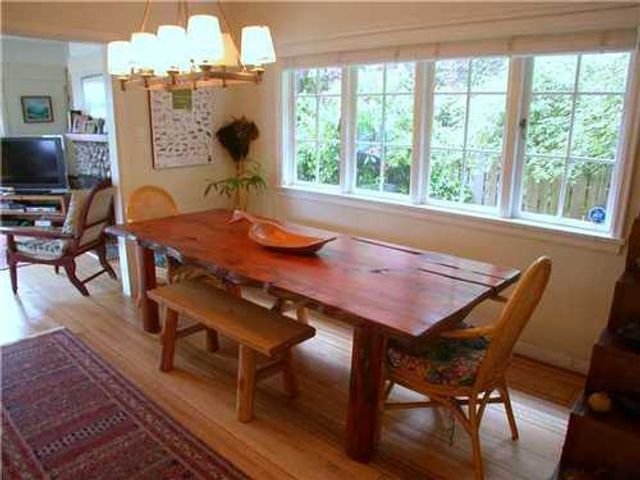 12646 at 3288 Travers Avenue, West Vancouver