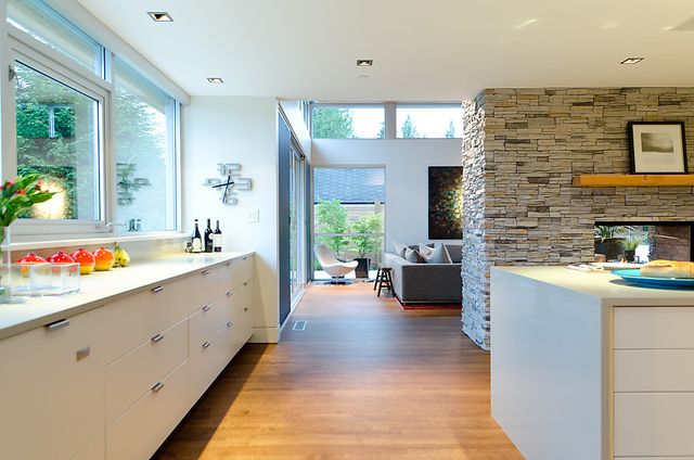 12763 at 3855 Sunnycrest Drive, North Vancouver