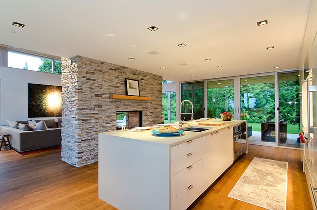 12771 at 3855 Sunnycrest Drive, North Vancouver