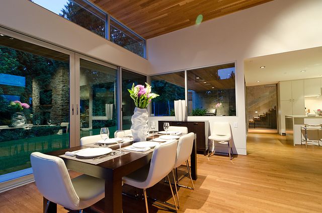 12819 at 3855 Sunnycrest Drive, North Vancouver