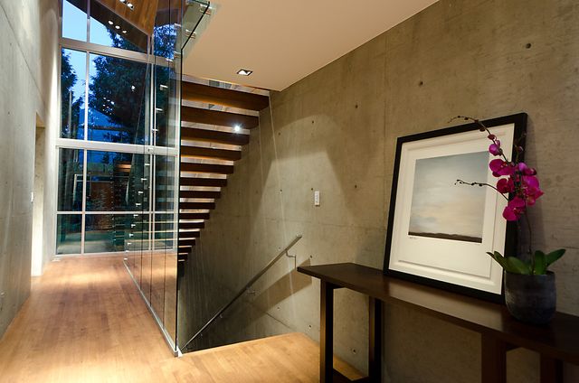 12843 at 3855 Sunnycrest Drive, North Vancouver