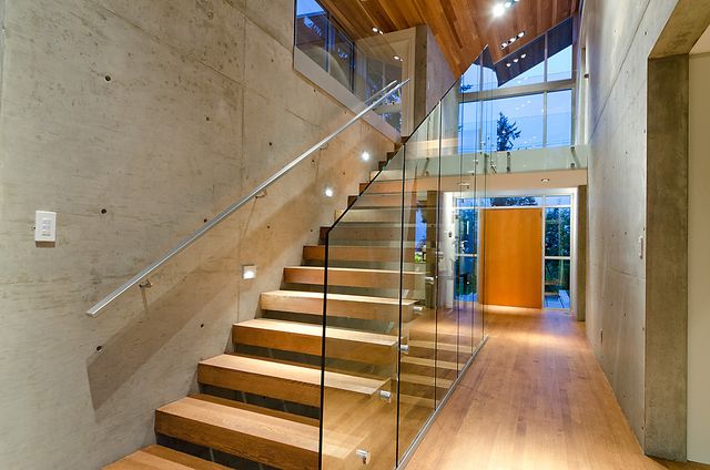 12847 at 3855 Sunnycrest Drive, North Vancouver