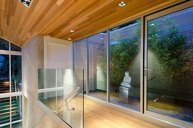 12851 at 3855 Sunnycrest Drive, North Vancouver