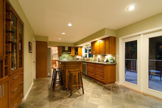 13270 at 1850 29th Street, West Vancouver