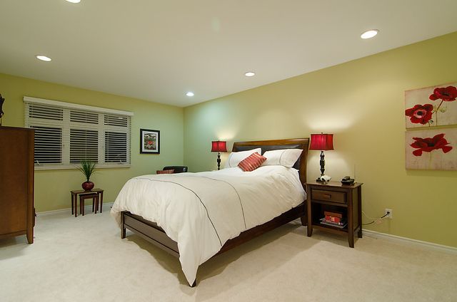 13286 at 1850 29th Street, West Vancouver